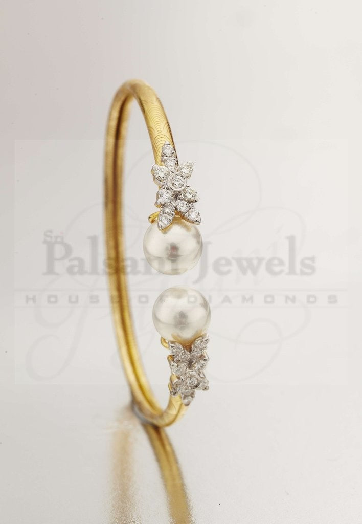 Pearl Gold Hand Bracelet For Gilrs